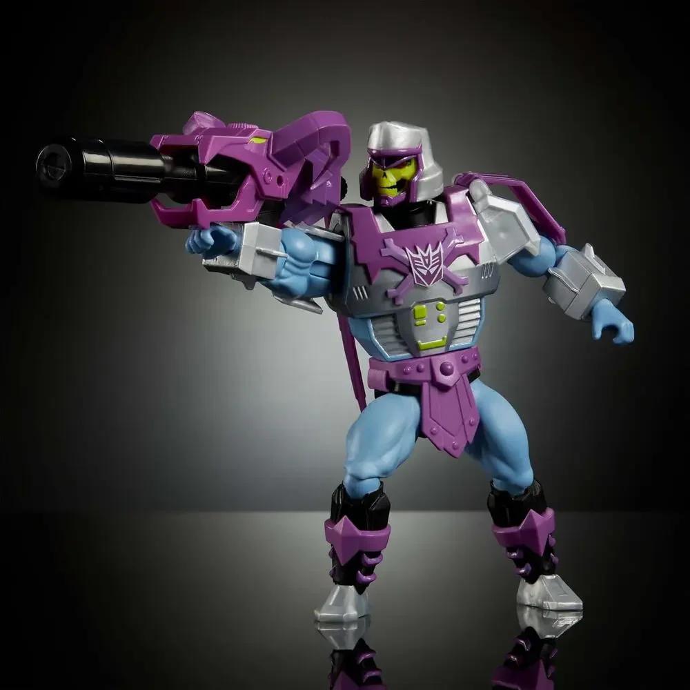 Masters of the Universe x Transformers Megatron Armor Skeletor NIB